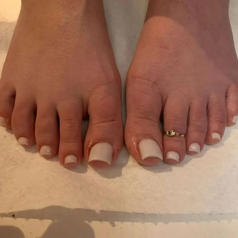 Shellac Polish Toes
